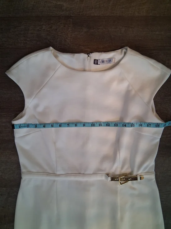 Elegant White Midi Sheath Dress with Slim Belt - Picture 6 of 7